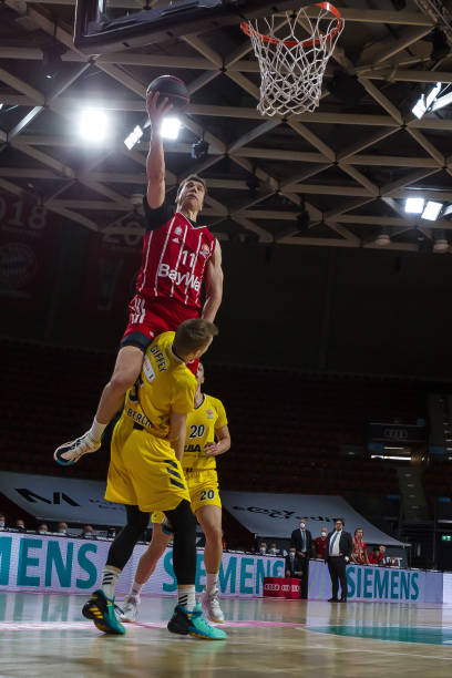 首战亚冠 首战亚冠