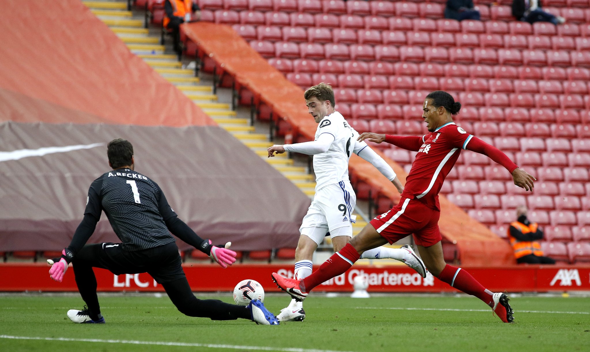 在赛季间的 在赛季间的